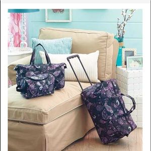 New 3 pc luggage set w/ rolling duffle Blk paisley